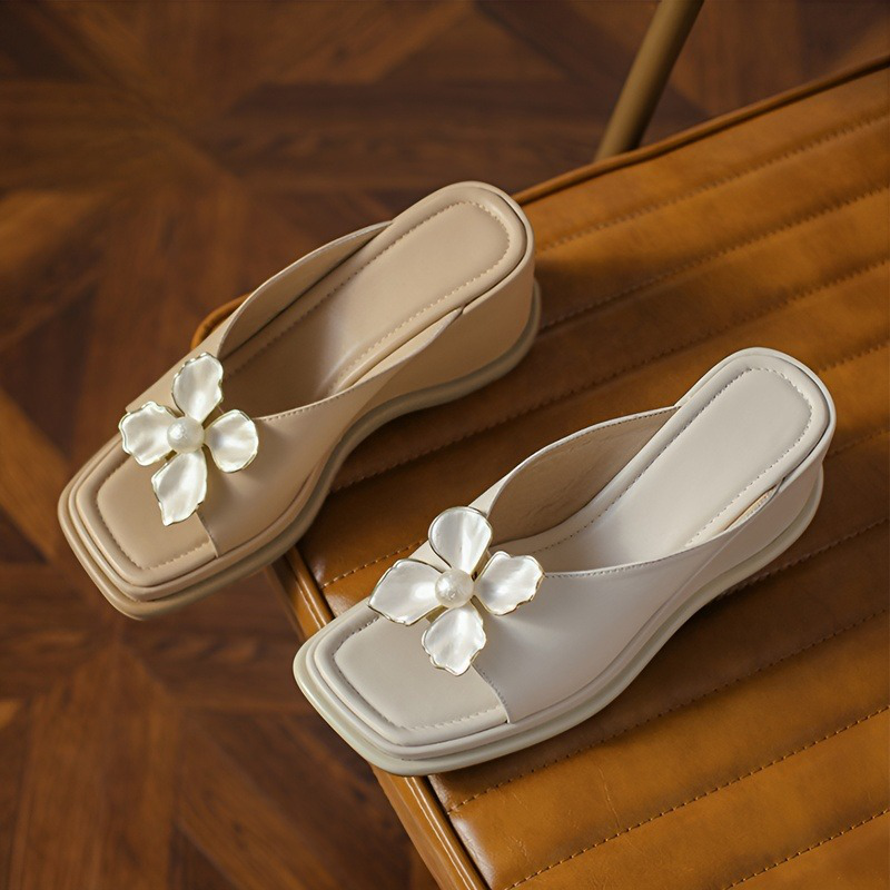 ウェッジヒールサンダル