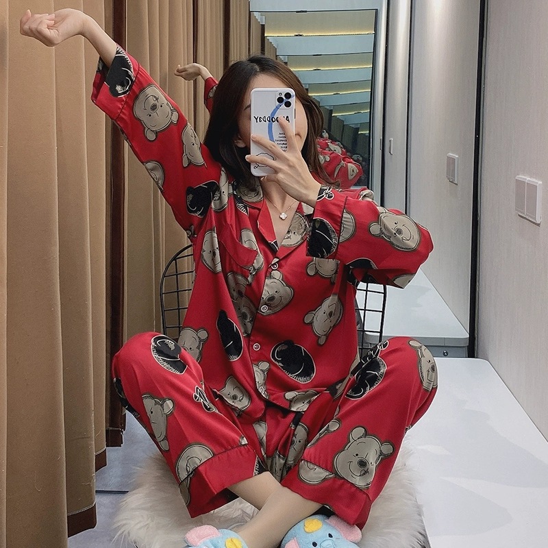 ชุดนอนผ้าไหมน้ำแข็ง