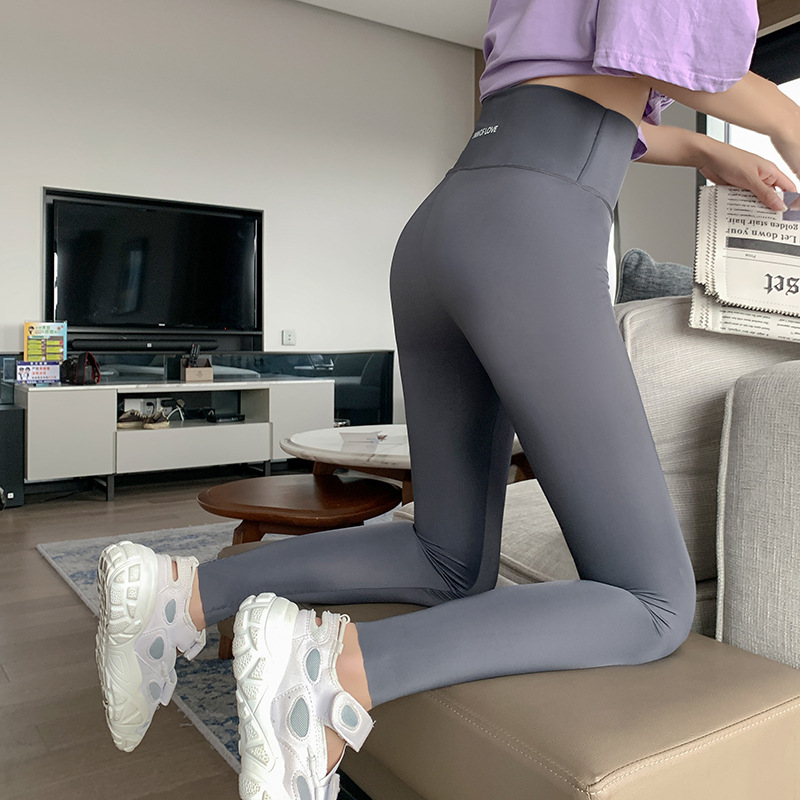 กางเกงเลกกิ้งยกสะโพก