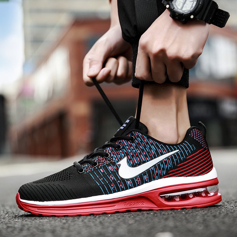 รองเท้าผ้าตาข่ายสปอร์ต