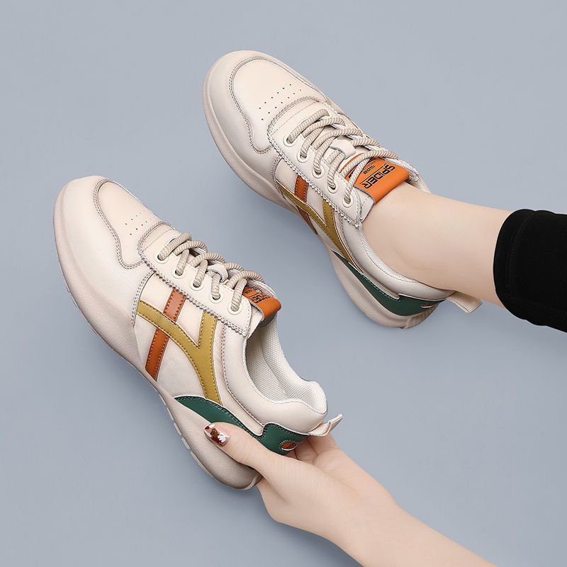 รองเท้าหนังลำลองน้ำหนักเบา