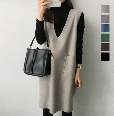 ชุดเดรสไหมพรมแขนกุด