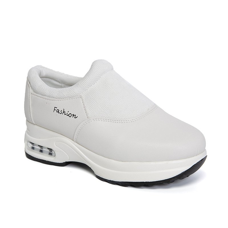 รองเท้ากีฬาหัวกลมส้นสูงปานกลางผู้หญิง