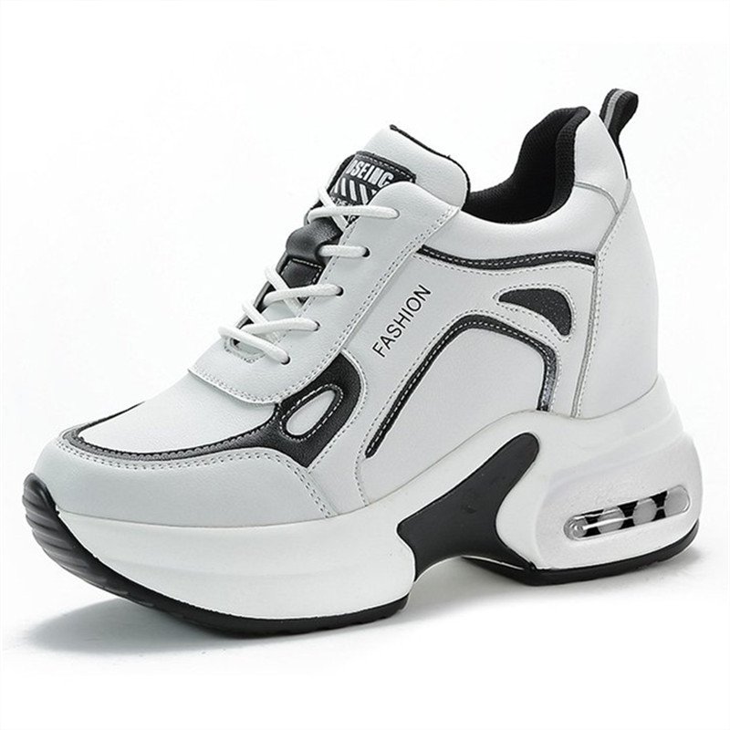 รองเท้ากีฬาลำลองสำหรับผู้หญิง