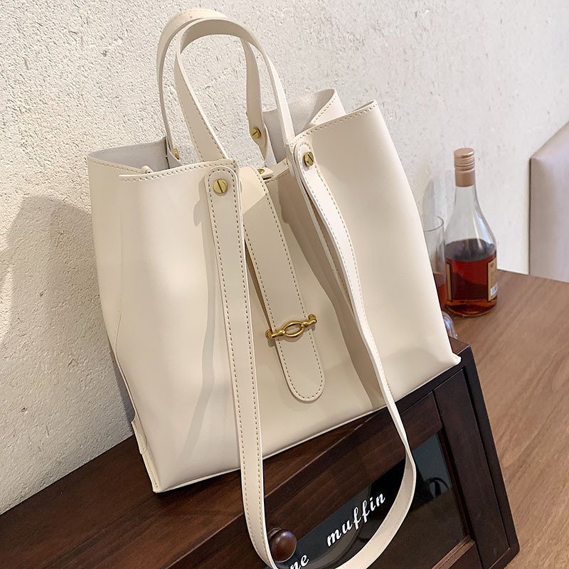 กระเป๋าสะพายข้างคุณภาพสูง