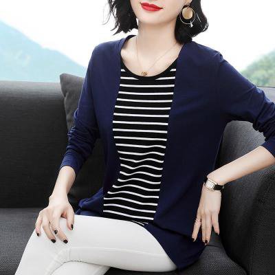 เสื้อยืดลายทางปลอม 2 ชิ้น