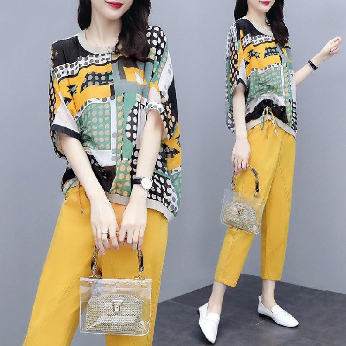 ชุดเสื้อ + กางเกง 2 ชิ้น(เนื้อผ้าเย็นสบาย)