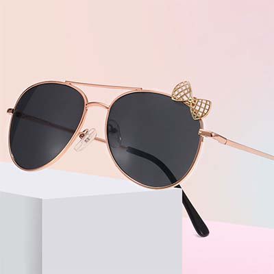 نظارة طيار معدنية مع فيونكة