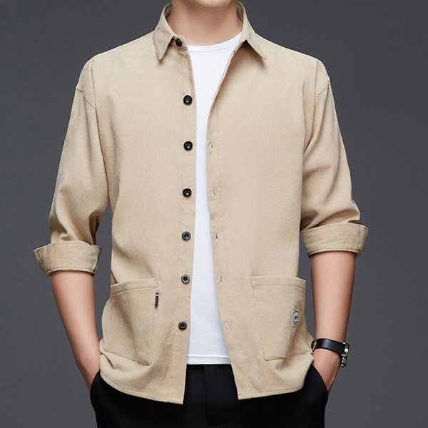 เสื้อเชิ้ตผ้าลูกฟูกของผู้ชาย